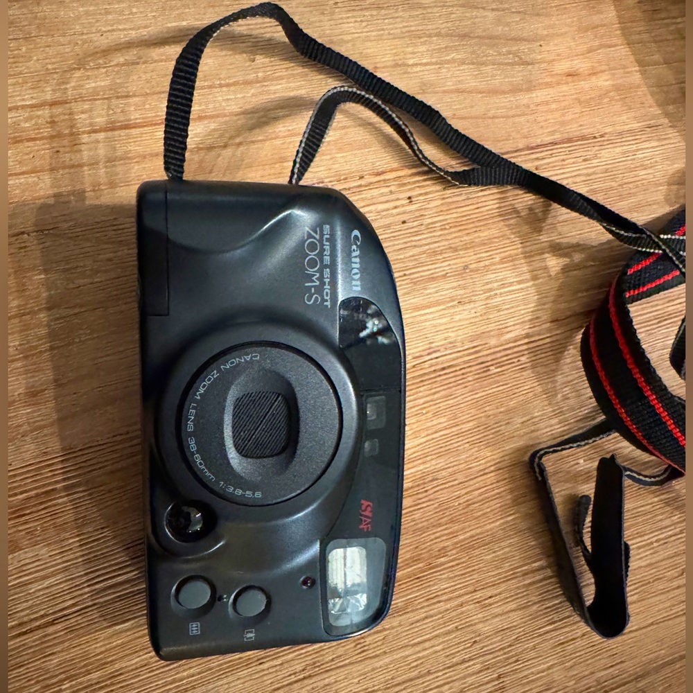 Canon sure shot ZOOM-S and case
Barely used!! 
150 obo!!